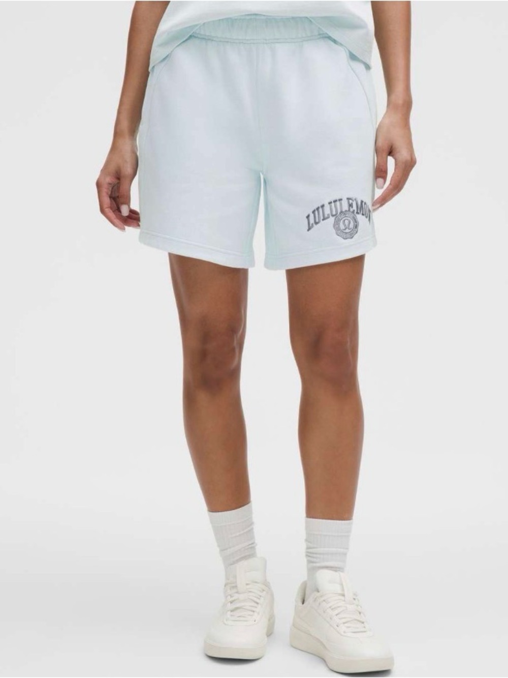 Lululemon Scuba Mid Rise Embroidered Sweatshorts Mint Green Breeze XXS